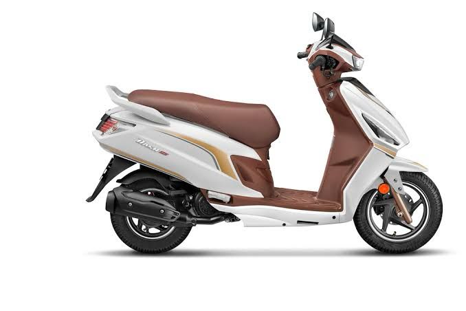 DASH 125